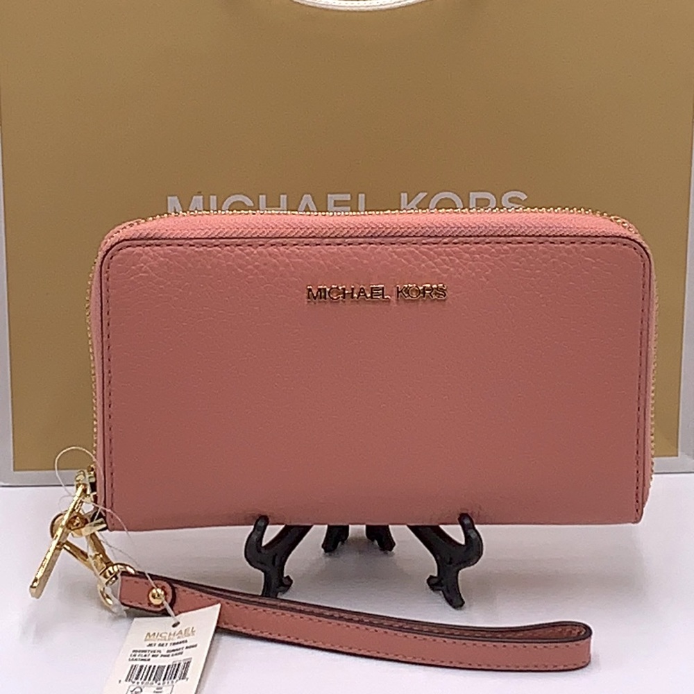 Michael Kors Jet Set Travel LG Flat MF Phone Case - Picture 2 of 16